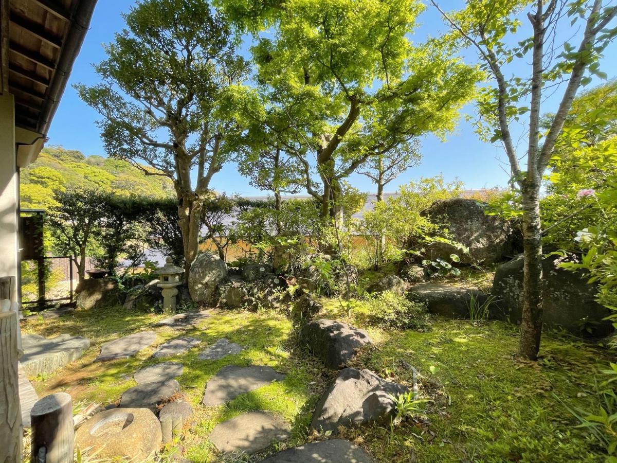 Villa Atami Roji Kaede -熱海 路地楓- 温泉付 ペット可 Extérieur photo